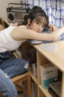 吃着她的小核桃